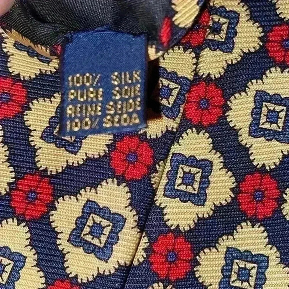 Richel Hand Made in Spain 100% silk tie - Picture 6 of 7